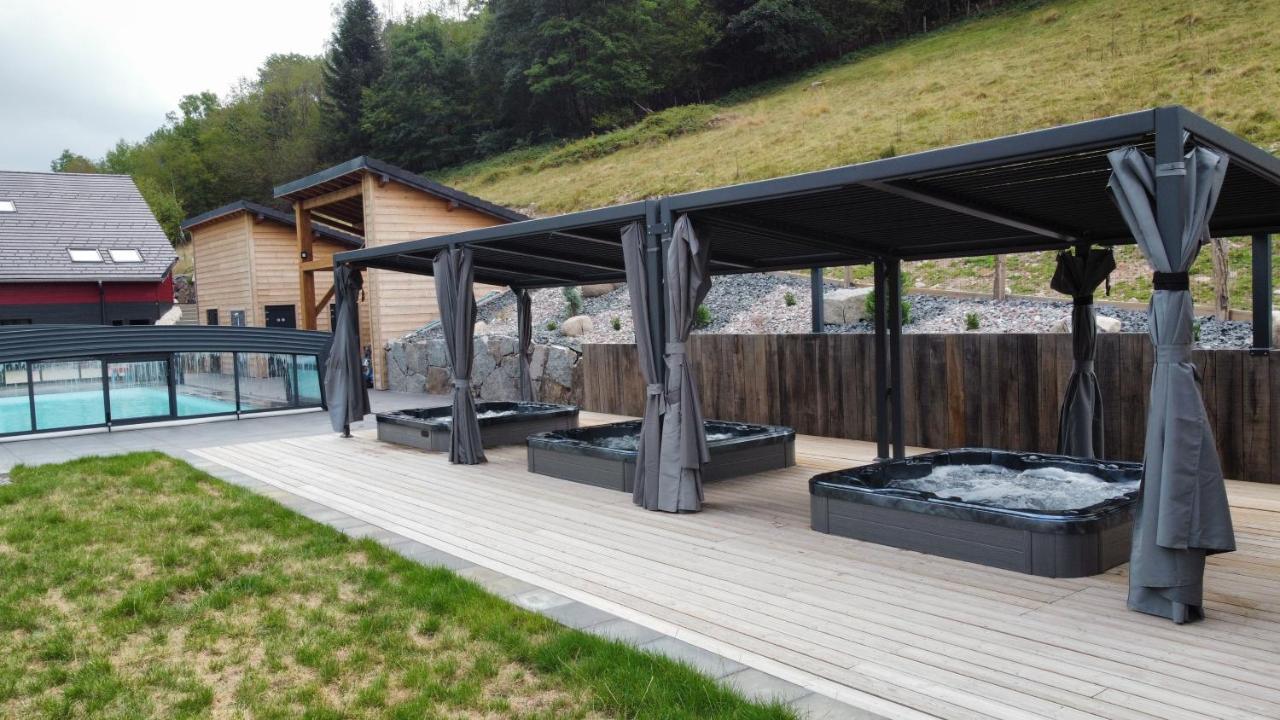 La Ferme De Rochesson, Jacuzzis & Piscine Commune Exterior photo